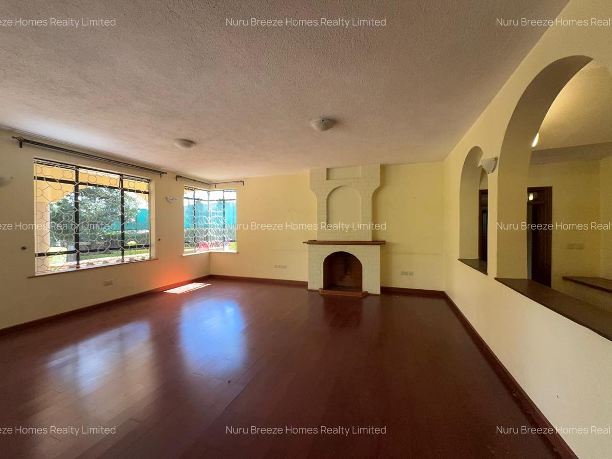 4 Bed House with En Suite in Runda - 12