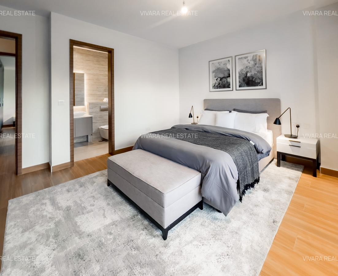 3 Bed Apartment with En Suite in Riverside - 1