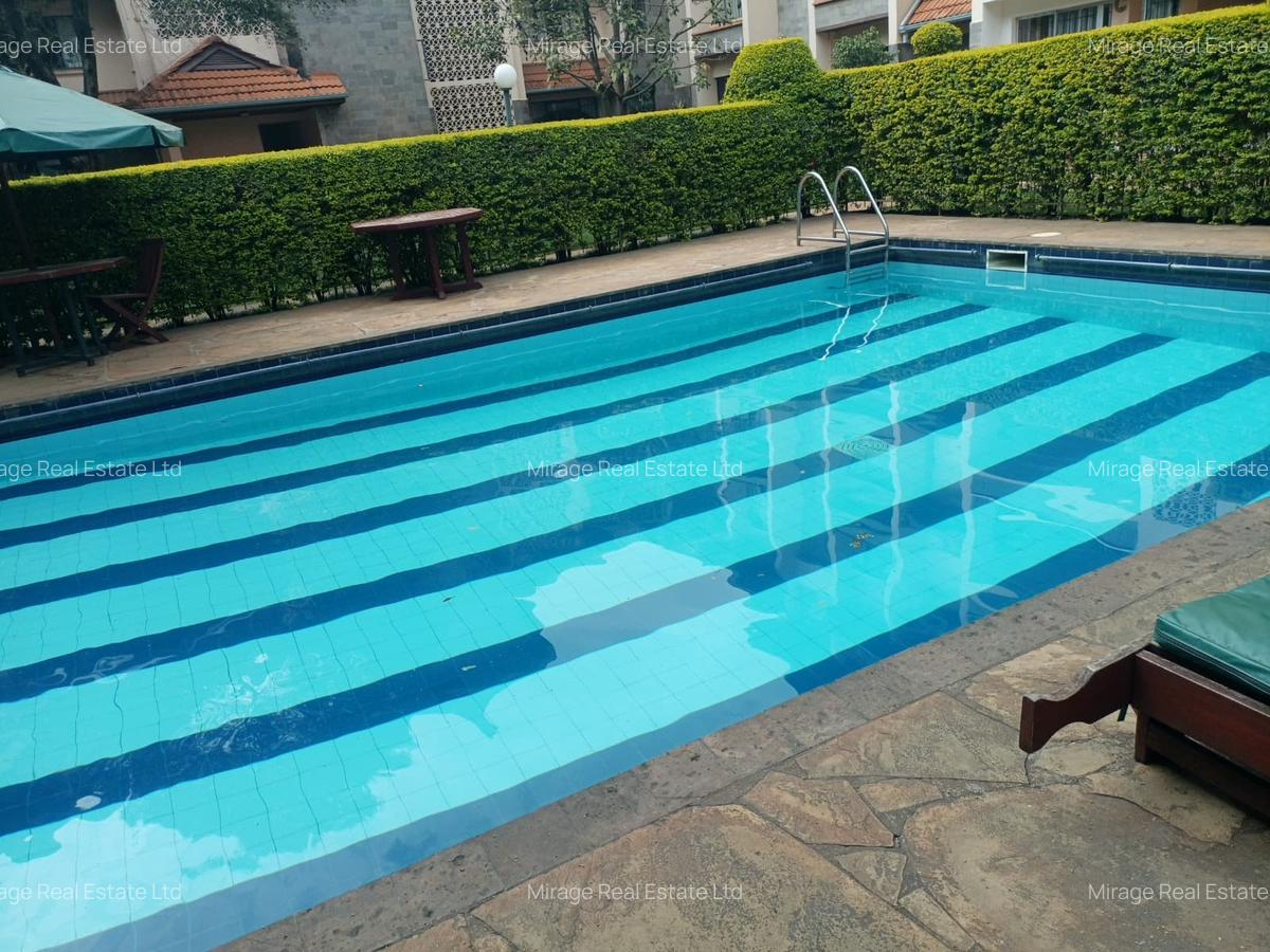3 Bed Apartment with Swimming Pool in Kilimani - 16