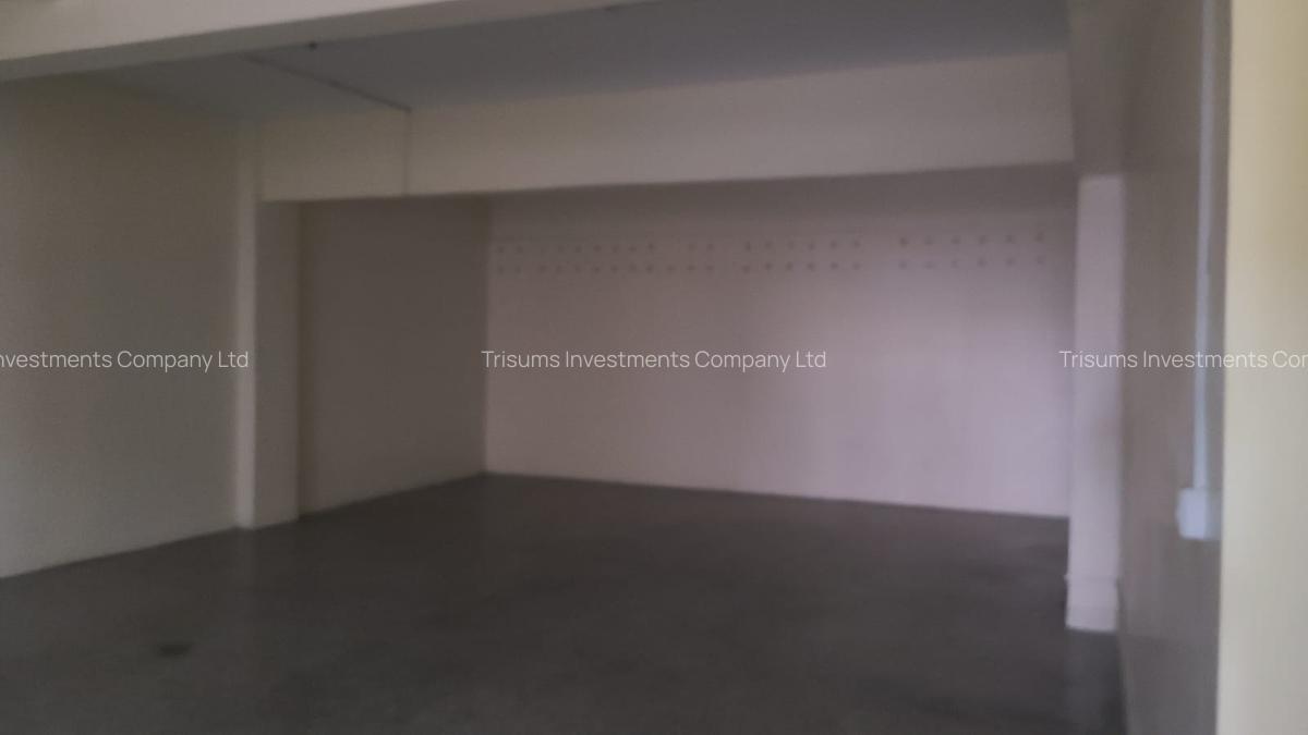 870 ft² Commercial Property with Fibre Internet in Industrial Area - 2