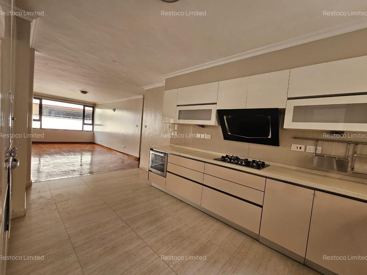 3 Bed Apartment with Swimming Pool at Riverside Drive - 1