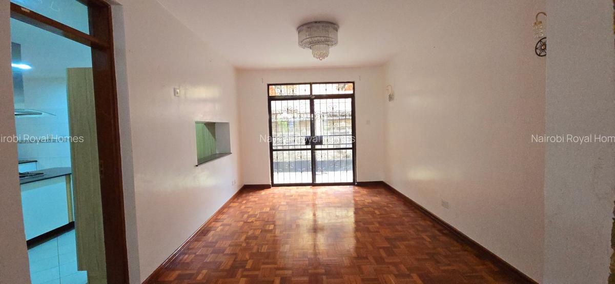 5 Bed Townhouse with En Suite at Lavington Road - 9