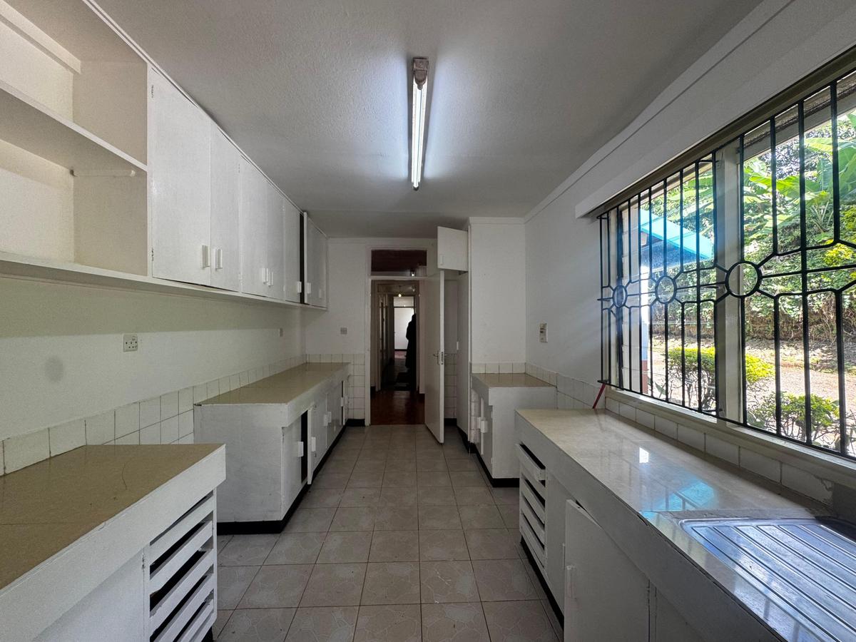 4 Bed House with En Suite in Loresho - 3