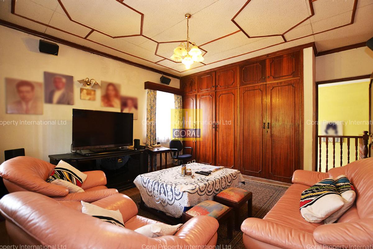 4 Bed House in Rhapta Road - 18