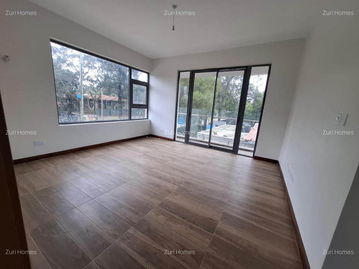 6 Bed Townhouse with En Suite in Lavington - 6