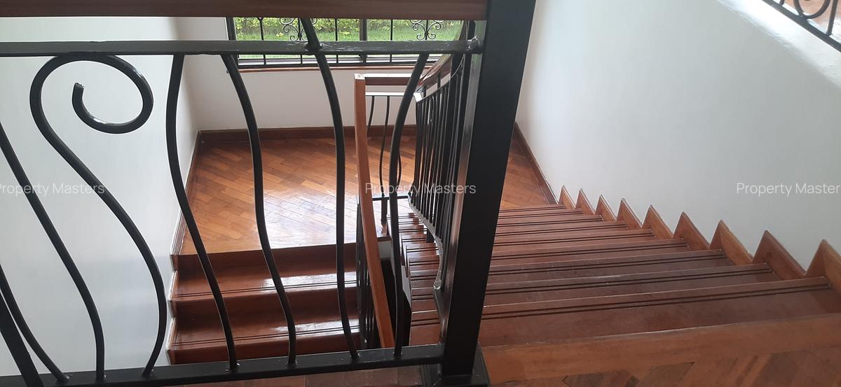 4 Bed Villa with En Suite at Ridgeways - 15