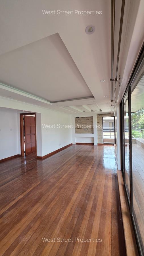 5 Bed Villa with En Suite at Lavington - 13