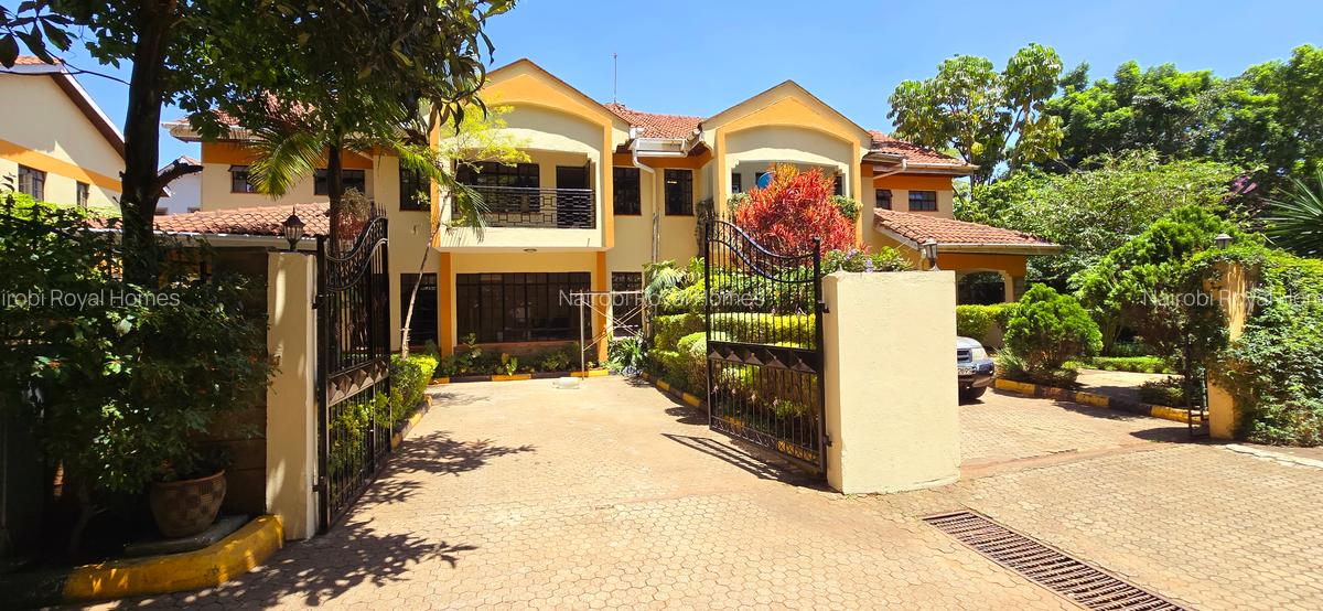 4 Bed Townhouse with En Suite at Off Convent Drive - 13