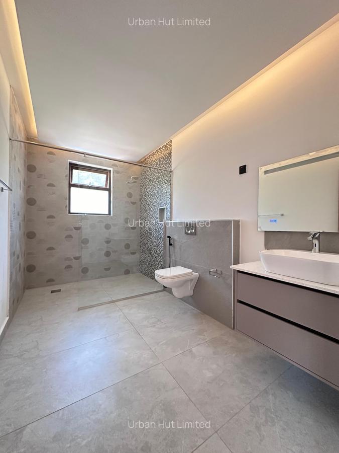 5 Bed House with En Suite in Karen - 12