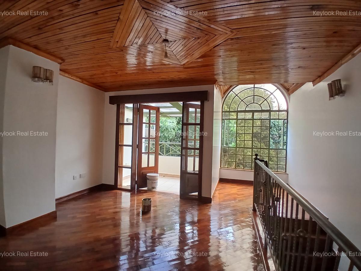 4 Bed Townhouse with En Suite at Lavington Green - 15