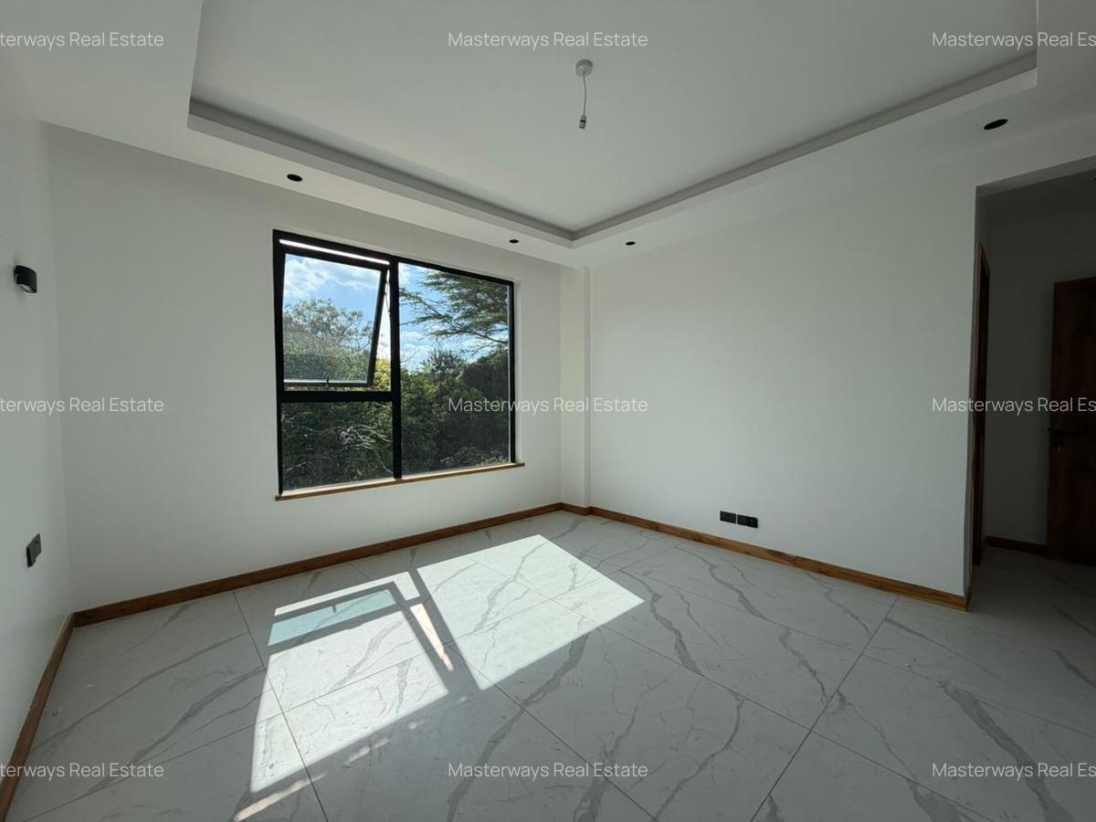 2 Bed Apartment with En Suite at Peponi Road - 3