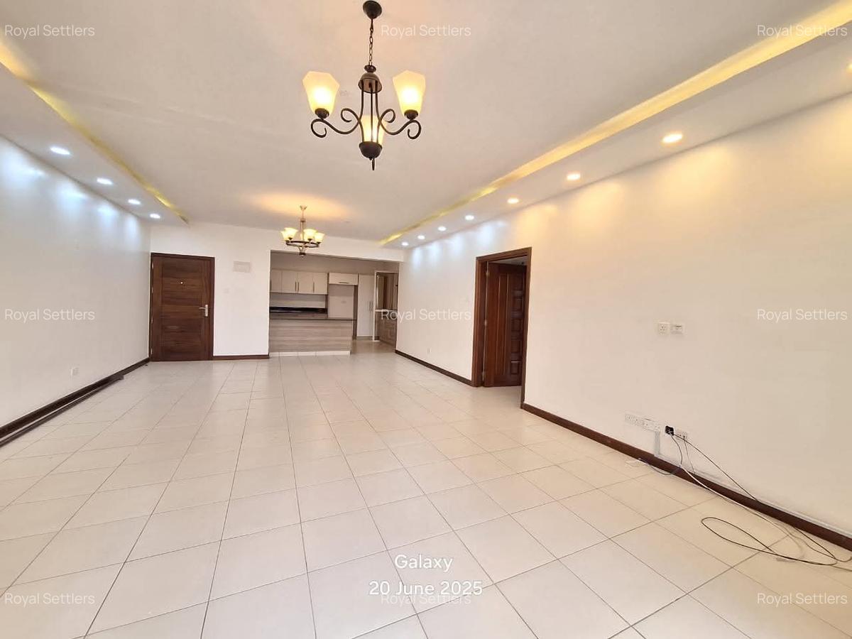 2 Bed Apartment with En Suite at Bohra Road - 2
