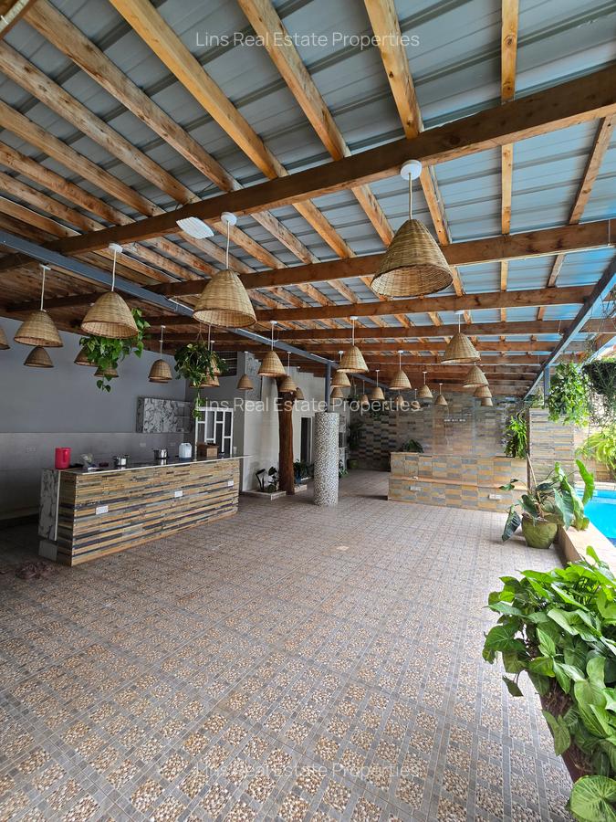 5 Bed House with En Suite in Runda - 4