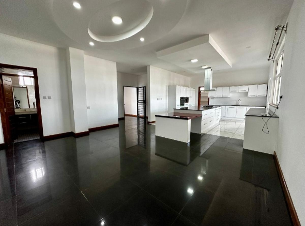 4 Bed Apartment with En Suite at Westlands Area - 4