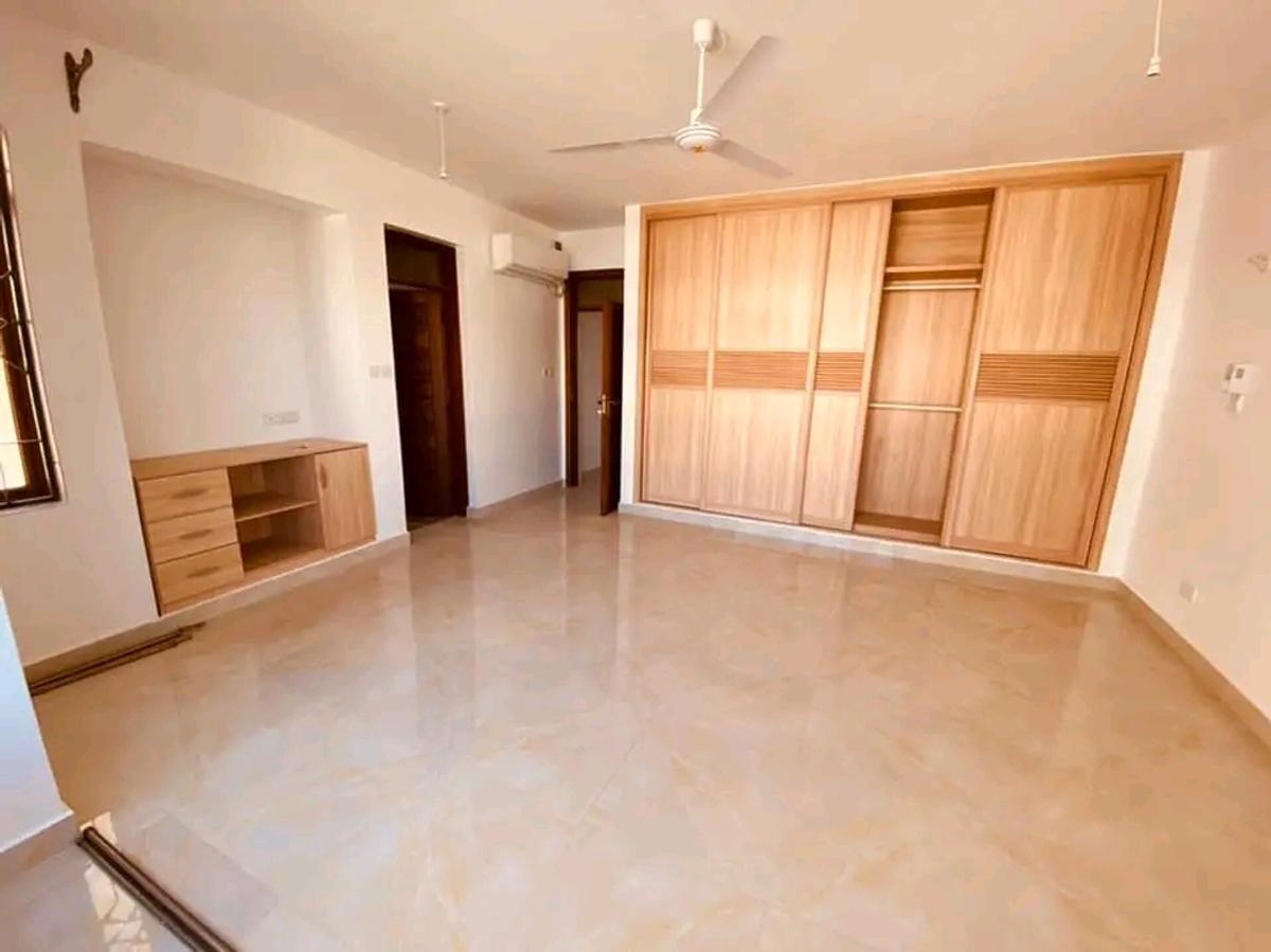 3 Bed Apartment with En Suite at Kasuku Road - 9