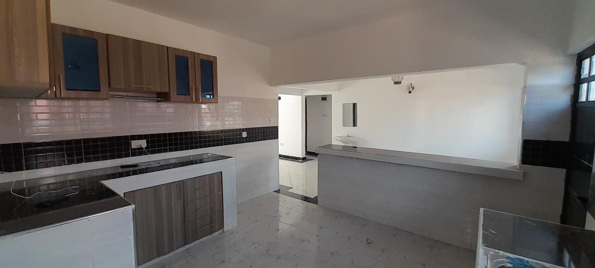 3 Bed House with En Suite at Rimpa - 9