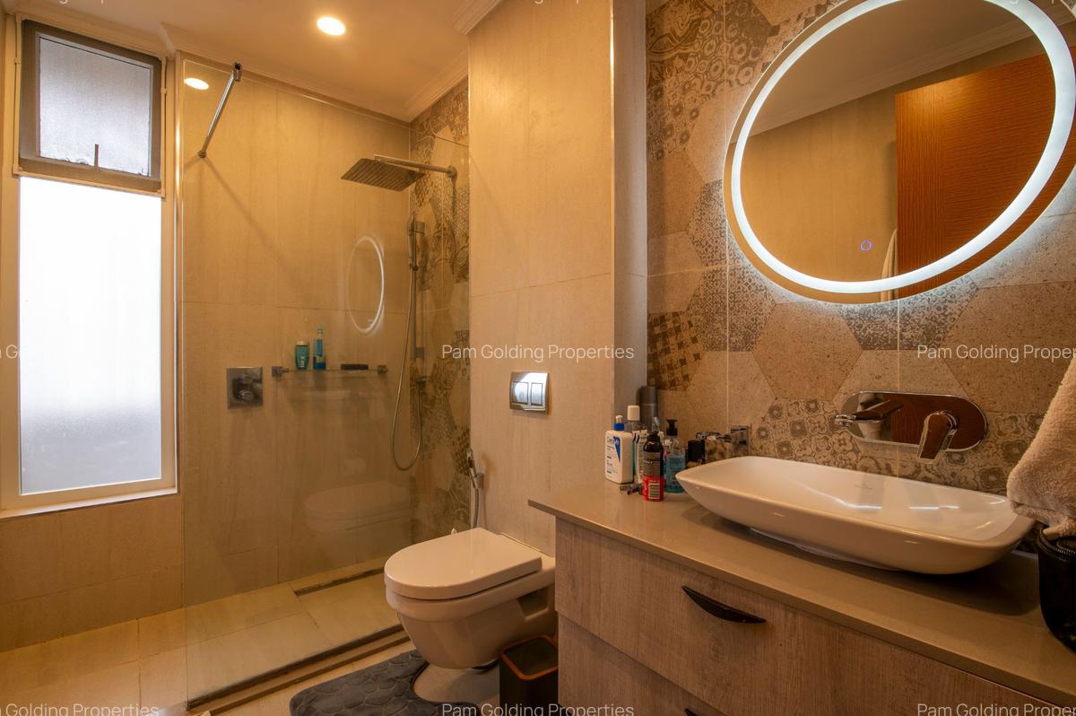 2 Bed Apartment with En Suite in Parklands - 11