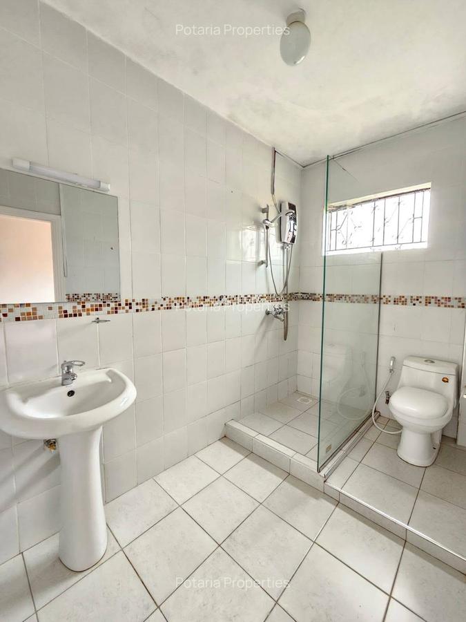 Furnished 3 Bed Apartment with Swimming Pool at Rhapta Road - 10