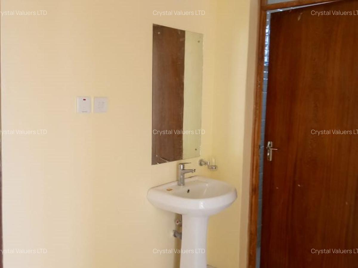 3 Bed Villa with En Suite at Bungalows - 7