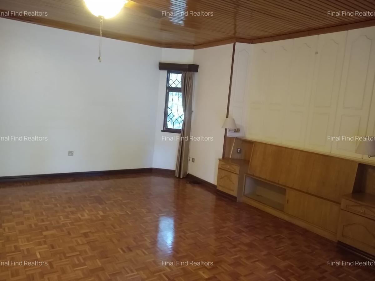 5 Bed House with Staff Quarters in Runda - 10