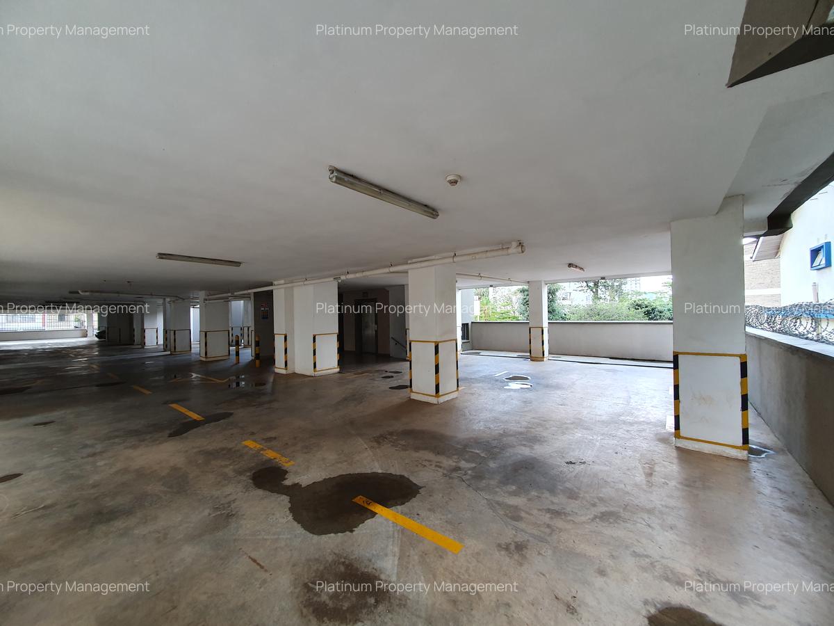 2 Bed Apartment with En Suite at Ojijo Rd - 17