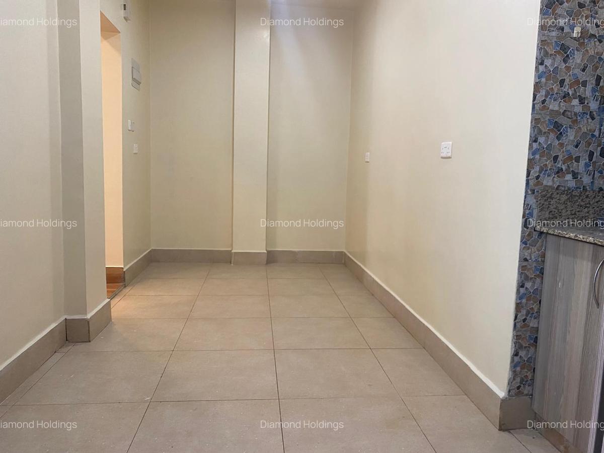 1 Bed Apartment with En Suite at Parklands - 8