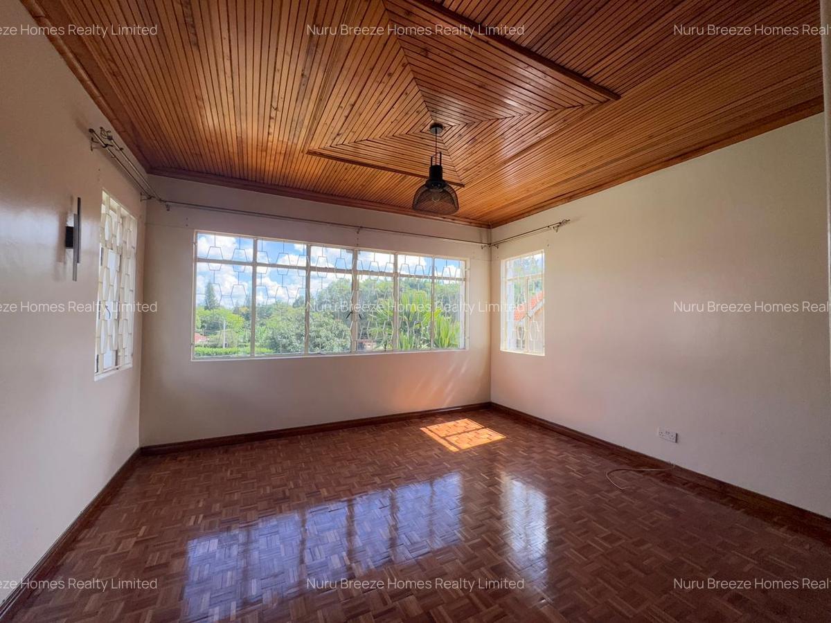 4 Bed House with En Suite in Runda - 4