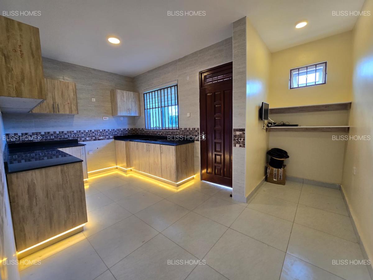 3 Bed House with En Suite at Tezo - 7