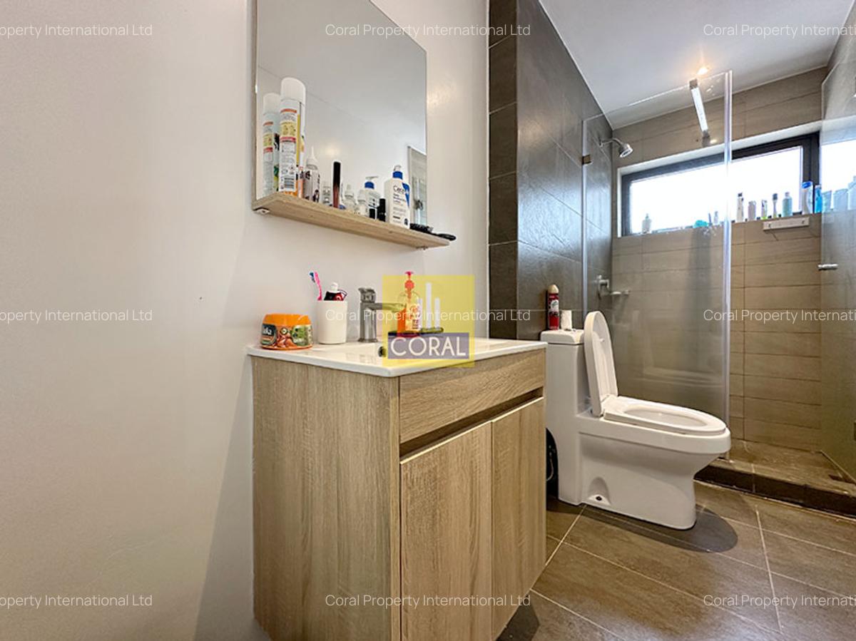 2 Bed Apartment with En Suite in Lavington - 9