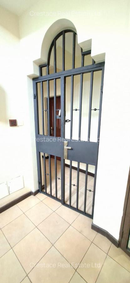 3 Bed Apartment with En Suite in Lavington - 15