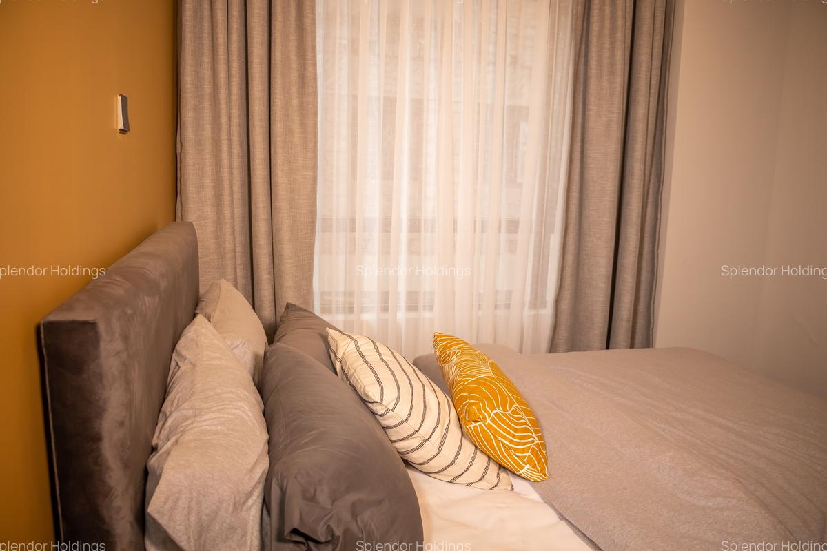 2 Bed Apartment with En Suite in Lavington - 9