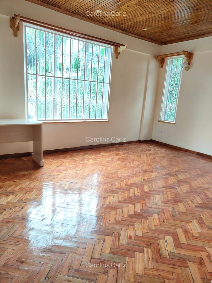 4 Bed Townhouse with En Suite at Westlands - 18