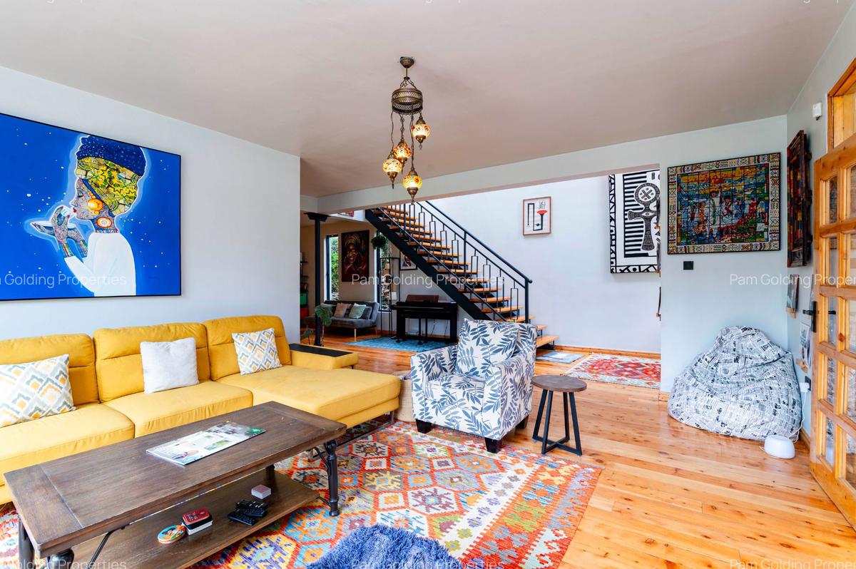 5 Bed House with En Suite in Karen - 2