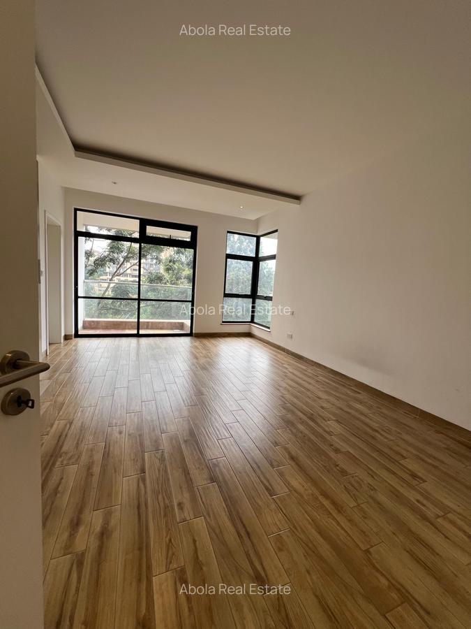 3 Bed Apartment with En Suite in Riverside - 19