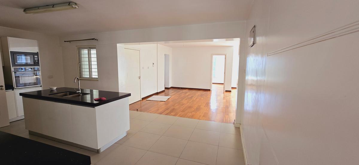 4 Bed Apartment with En Suite at Lavington - 8