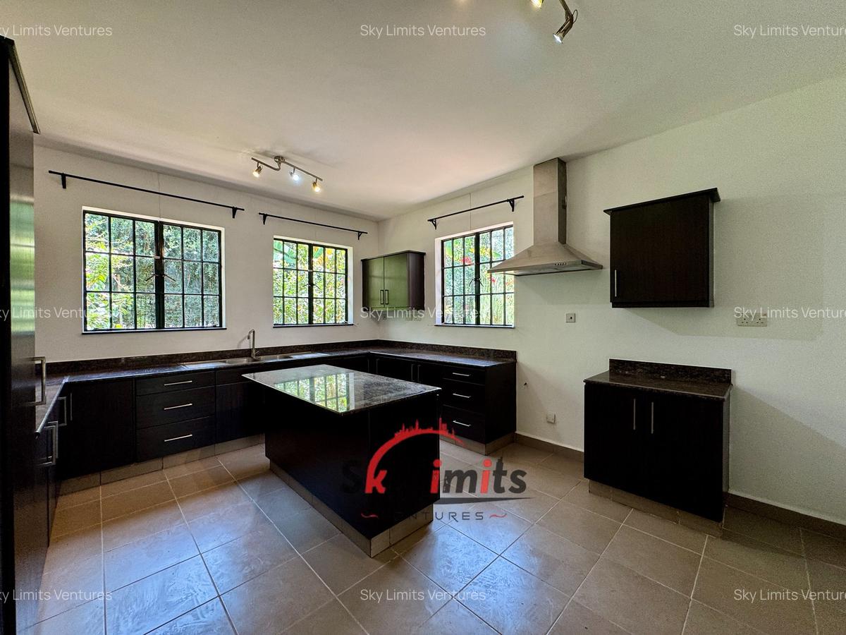 4 Bed House with En Suite in Runda - 7