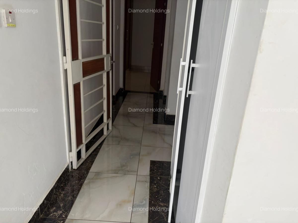 3 Bed Apartment with En Suite in Parklands - 4