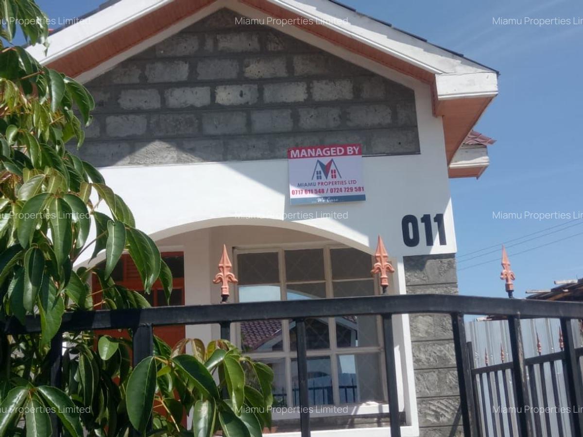 3 Bed House with En Suite at Malaa Town - 3