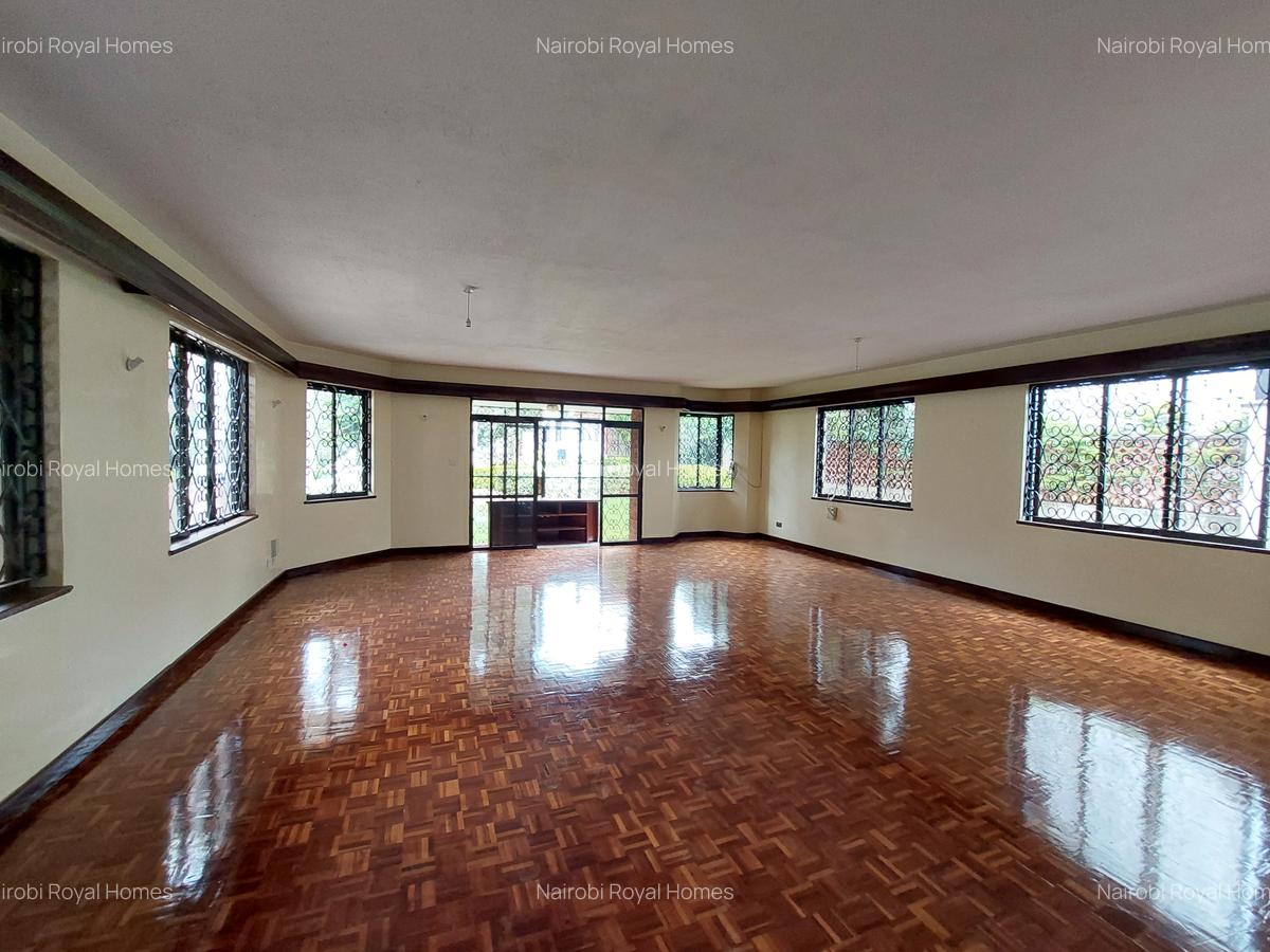 6 Bed Townhouse with En Suite at Algeyo 66 - 7