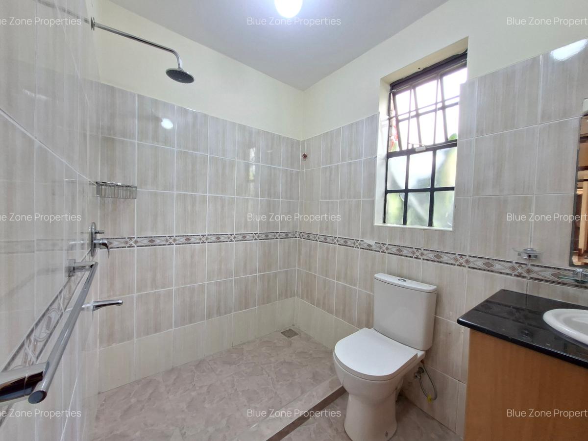 4 Bed Townhouse with En Suite at Off Glory Rd - 11