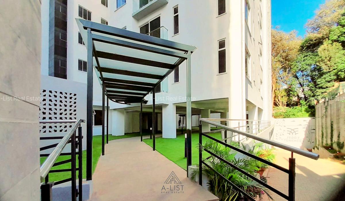 1 Bed Apartment with En Suite at Lantana Road - 6