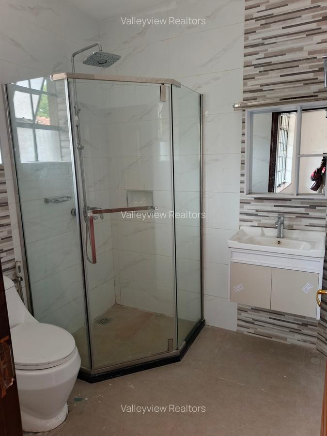 4 Bed Townhouse with En Suite at Lavington - 11