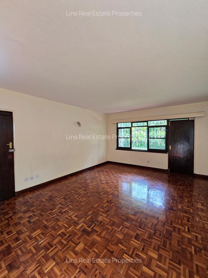 4 Bed House with En Suite in Runda - 19