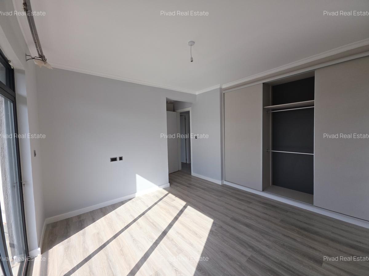 4 Bed Townhouse with Swimming Pool in Runda - 8