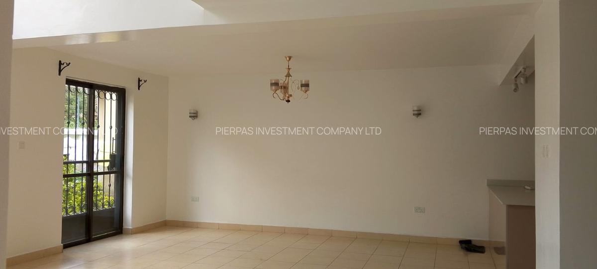 5 Bed Townhouse with En Suite in Syokimau - 4