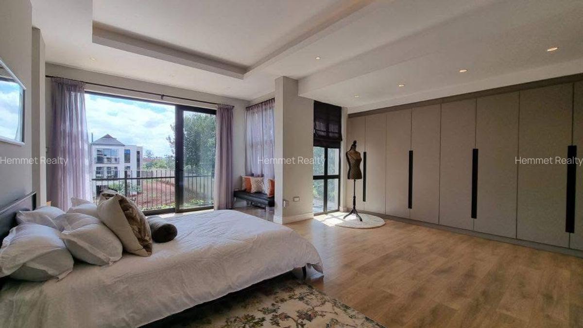 4 Bed Villa with En Suite in Runda - 14
