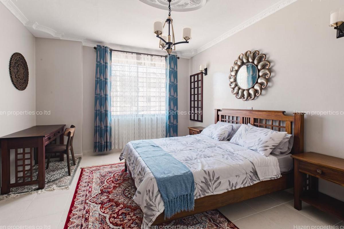 5 Bed Townhouse with En Suite at - 9