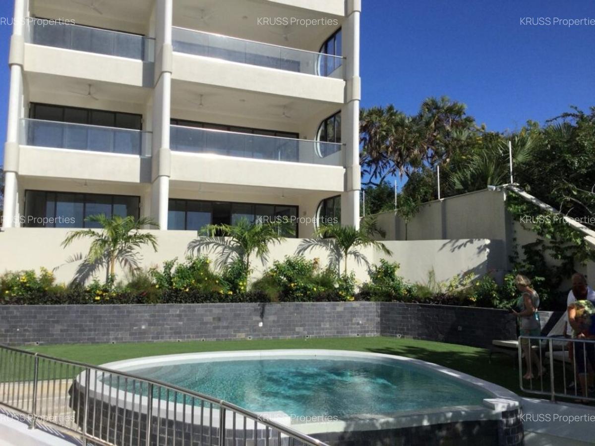 Furnished 3 Bed Apartment with Swimming Pool in Nyali Area - 1