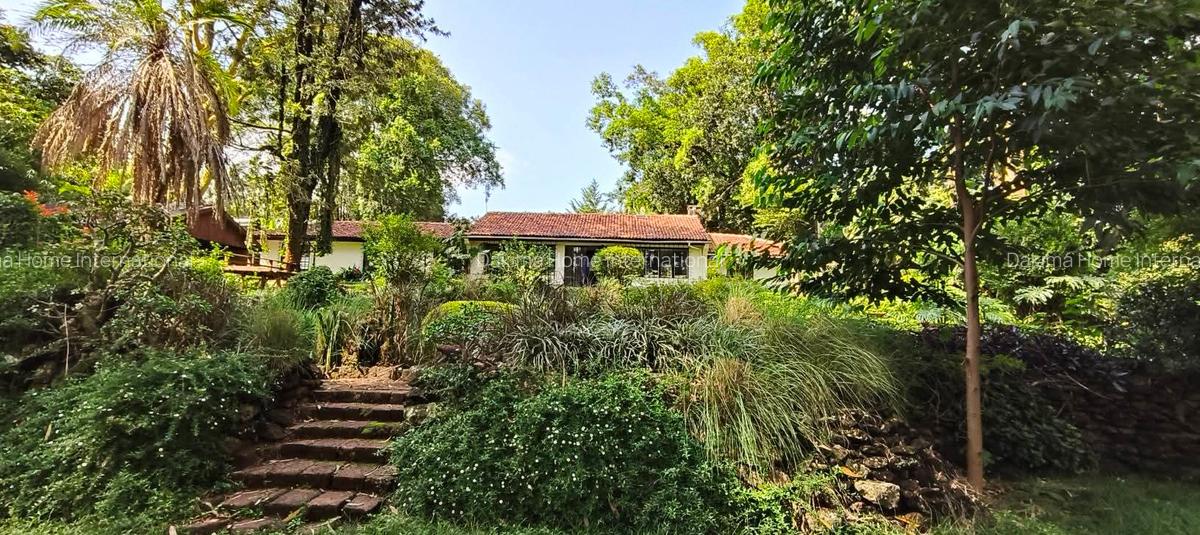 4 Bed House with En Suite in Rosslyn - 20