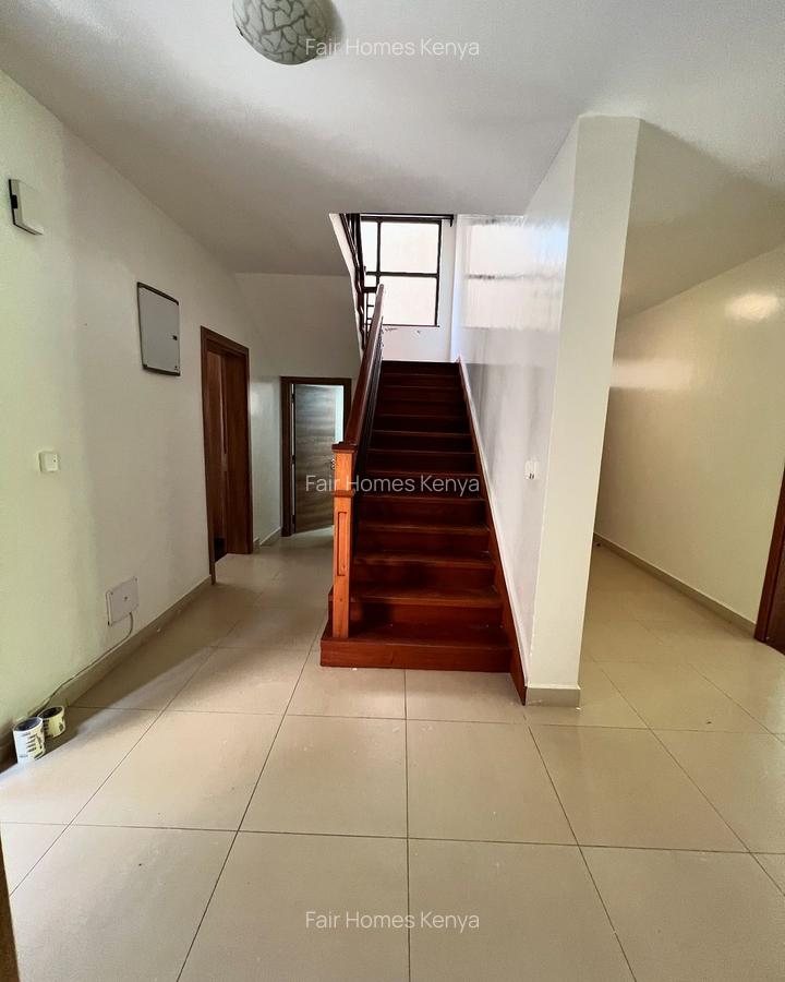 5 Bed Townhouse with En Suite at Njumbi Lane - 10